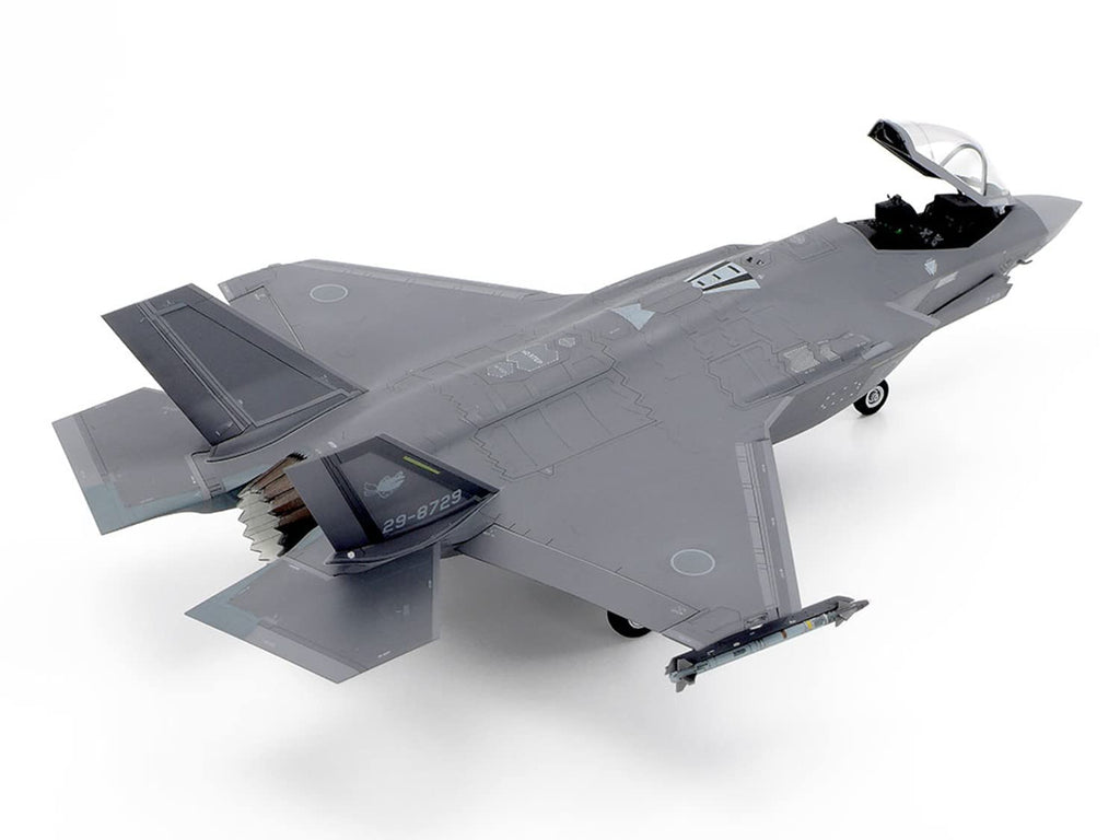 1:72 F-35A Lightning II Plastic Model Kit Z6784