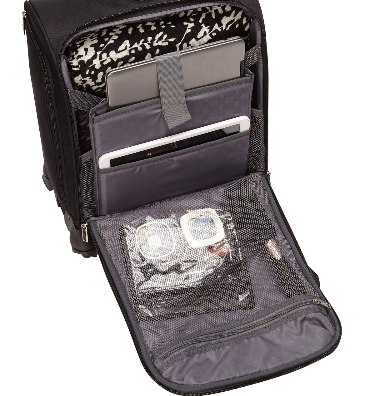 Underseat Carry-On Spinner With USB Port R32930
